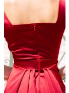 Maya - bordópiros szatén alkalmi ruha átlapolt rakásos szoknyával