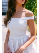 Fridra - fehér jacquard mini ruha ejtett vállakkal és rakott szoknyával