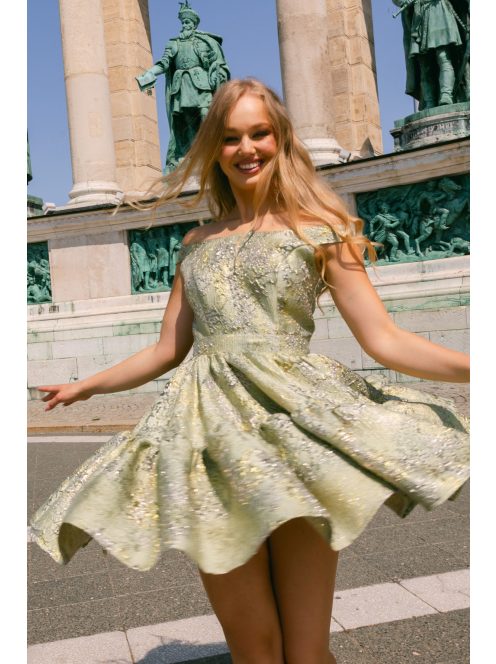 Frida anyagában mintás jacquard mini ruha halványzöld színben