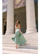 Niko – lágy szatén maxi ruha csípővonalban szabott fazonnal zsálya színben