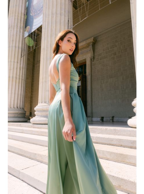 Niko – lágy szatén maxi ruha csípővonalban szabott fazonnal zsálya színben