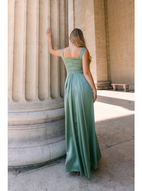 Maya – zsálya színű szatén alkalmi ruha átlapolt rakásos szoknyával