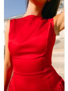 Niko – saténové mini šaty s priliehavým pásom v červenej farbe