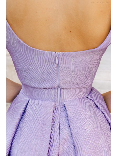 Szonja – fialové žakárové maxi šaty zo vzorovaného materiálu 