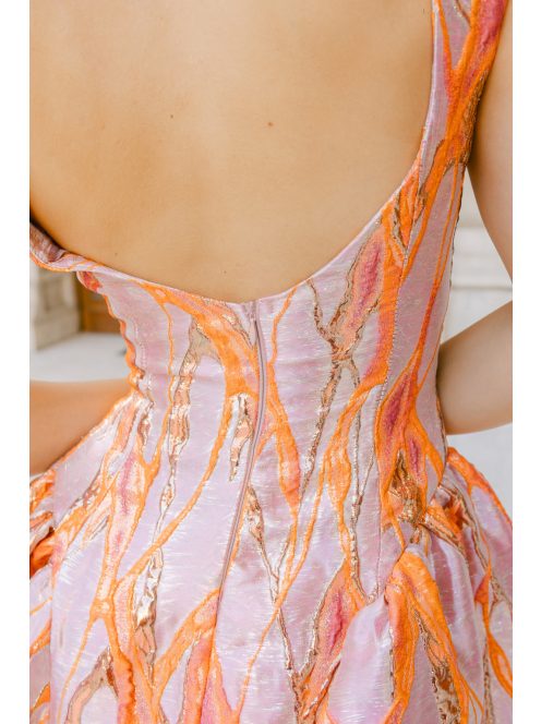 Niko – žakárové mini šaty so zlatým abstraktným vlnovým vzorom